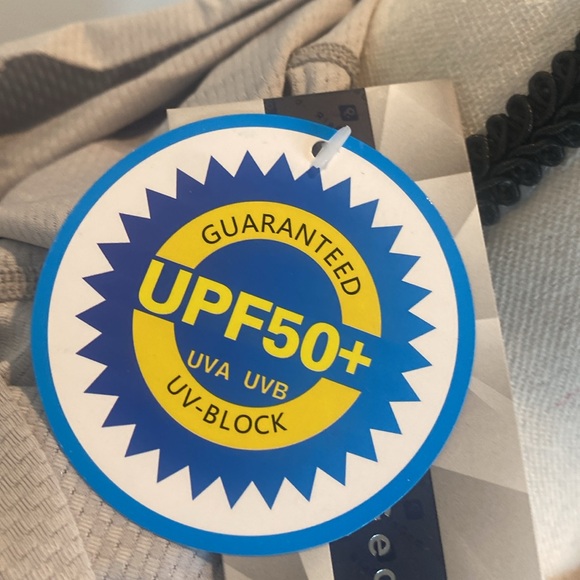 🎈RlaGed Women’s UPF 50+ Gray Shirt with Hood & Thumbholes, Size Small, NWT - Picture 6 of 11